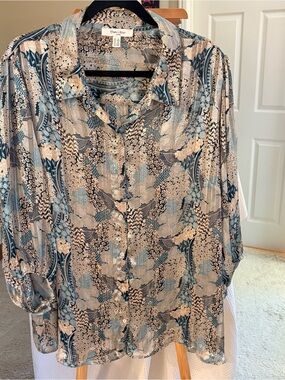Haver + Blair Pale Blue and Beige Floral Button-Front Blouse 3X